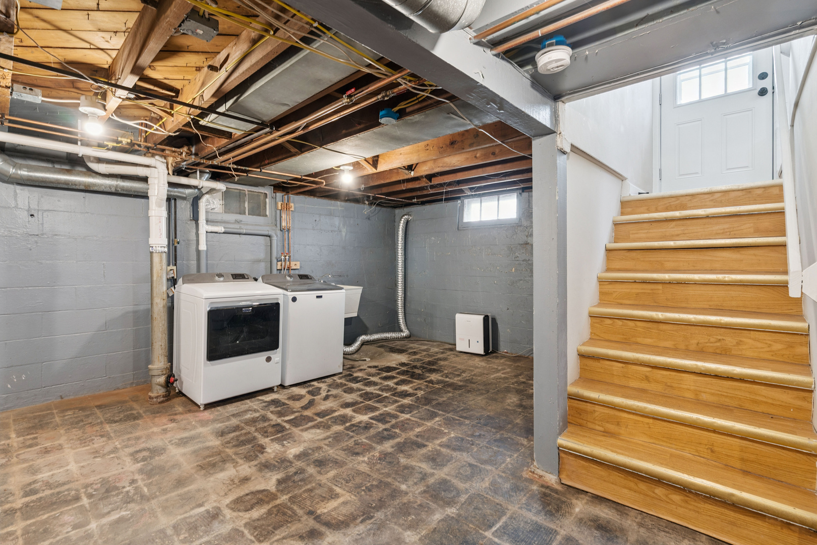 2052 37th Street Rock Island, IL 61201 - Photo 16 of 28 a utility room with dryer and washer