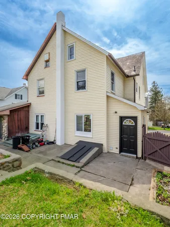 $224,900 | 727 William Street, Pen Argyl, PA 18072
