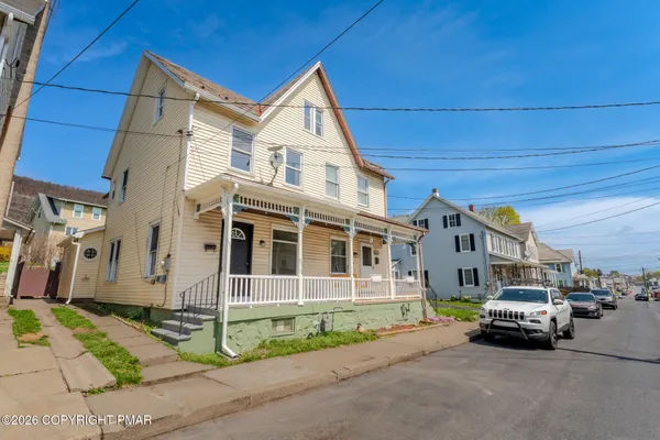 $224,900 | 727 William Street, Pen Argyl, PA 18072