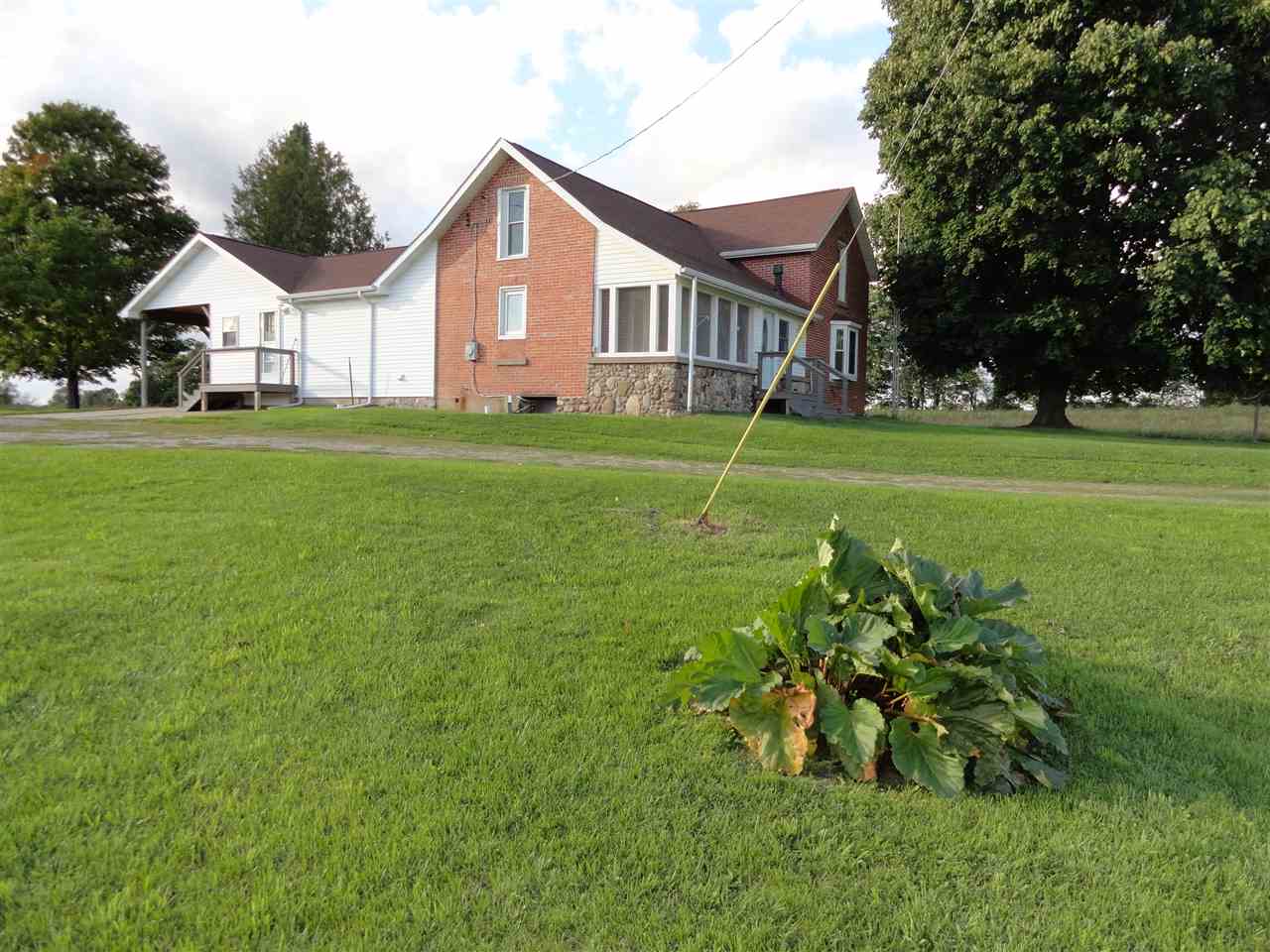 11925 North Meridian Road Farwell, MI 48622 - Photo 2 of 51 1823625-1.JPG