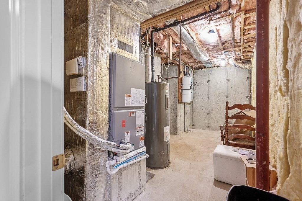 3 Carter Way Worcester, MA 01609 - Photo 36 of 41 a view of living room washer and dryer