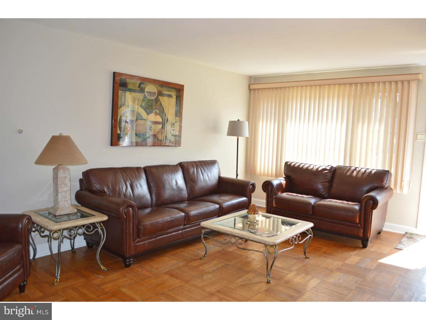 515 Michell Street Ridley Park, PA 19078 - Photo 4 of 24 Living Room