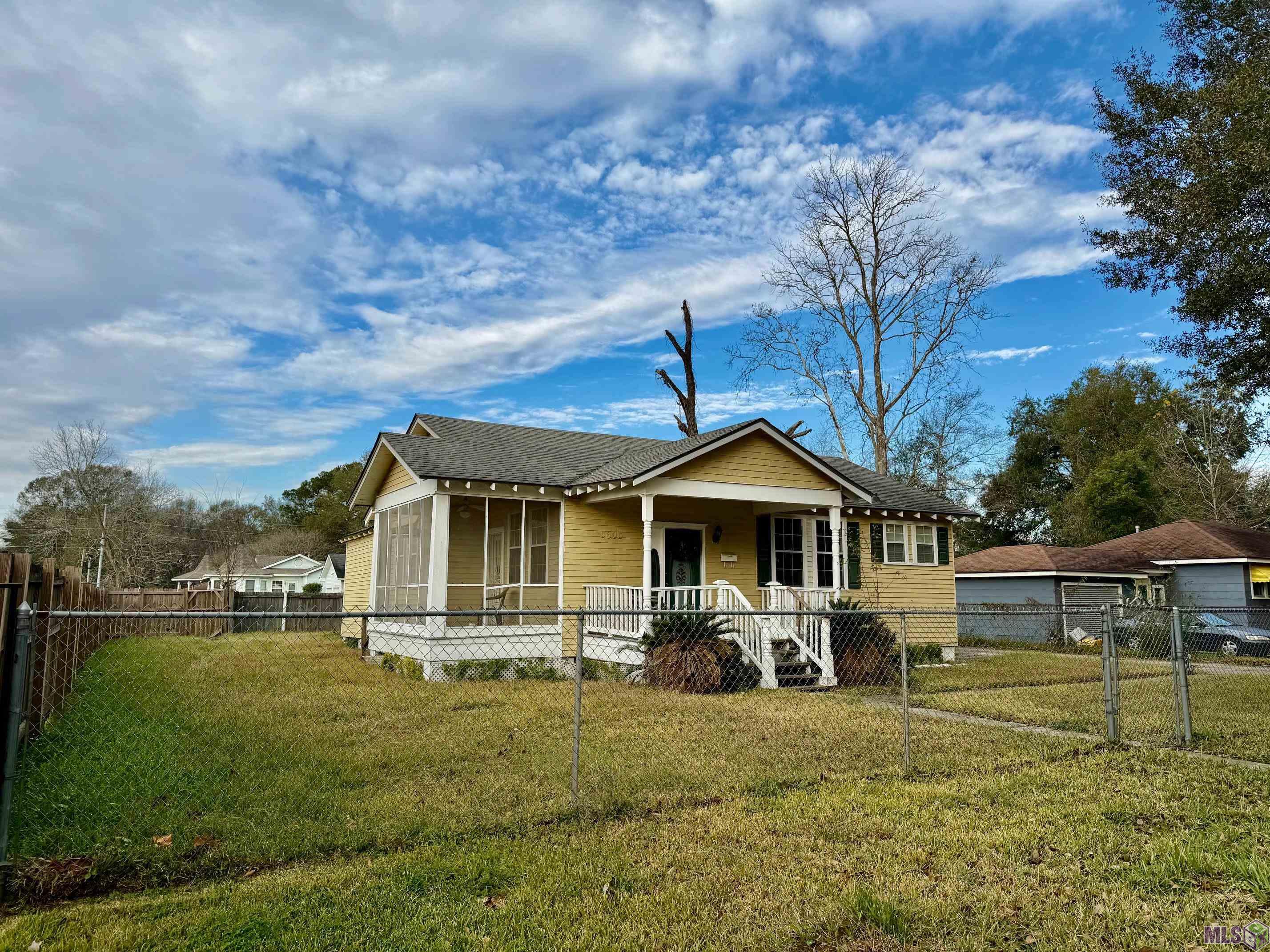 5605 Lancaster Avenue Baton Rouge, LA 70805 - Photo 2 of 17