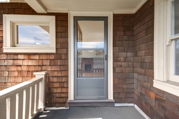 $1,199,000 | 5570 Taft Avenue, Oakland, CA 94618