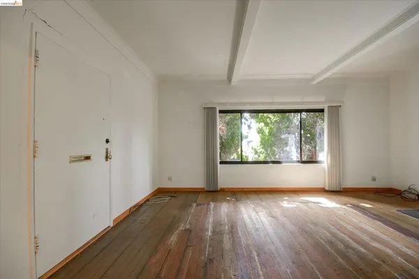 $1,199,000 | 5570 Taft Avenue, Oakland, CA 94618