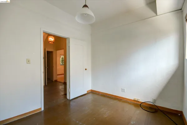 $1,199,000 | 5570 Taft Avenue, Oakland, CA 94618