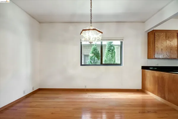 $1,199,000 | 5570 Taft Avenue, Oakland, CA 94618