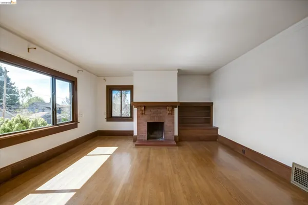 $1,199,000 | 5570 Taft Avenue, Oakland, CA 94618