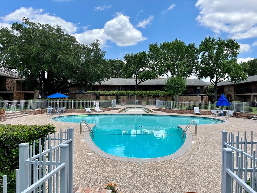 7600 Burgoyne Road, Unit 115 Houston, TX 77063 - Photo 12 of 14