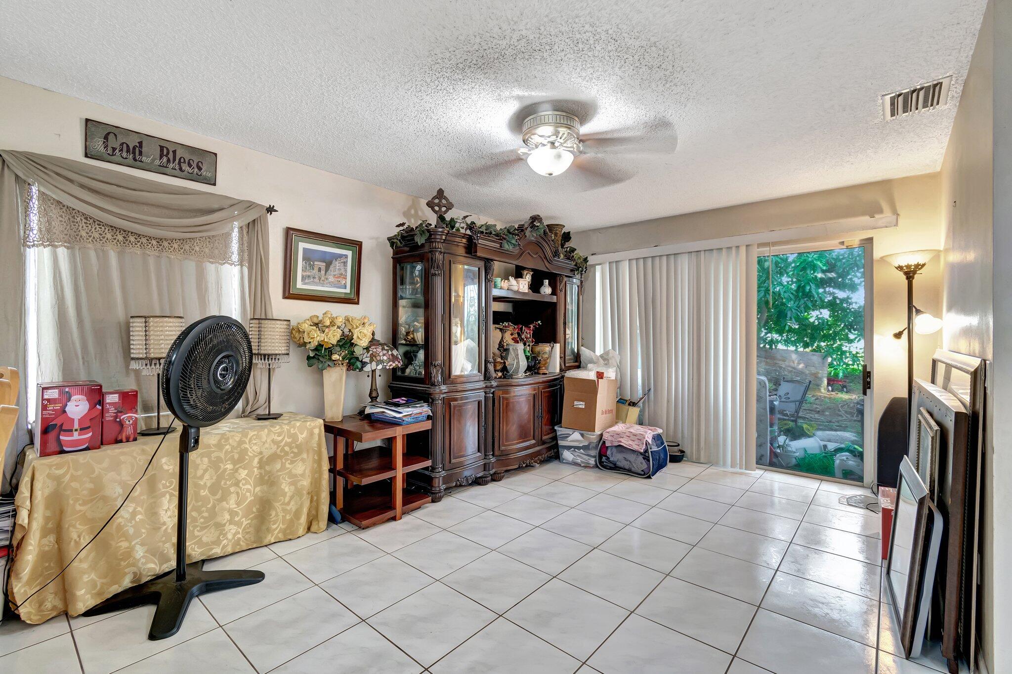 8557 Windy Circle Boynton Beach, FL 33472 - Photo 6 of 11 22-web-or-mls-DSC_9970