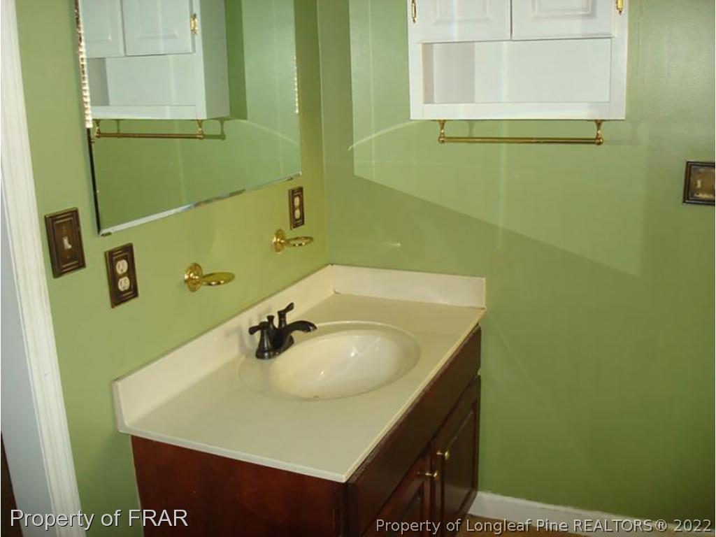 114 Raiford Road Erwin, NC 28339 - Photo 6 of 14 Gallery Image 6