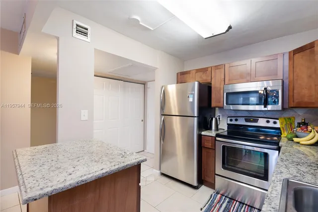 $1,850 | 501 Three Islands Boulevard, Unit 216, Hallandale Beach, FL 33009