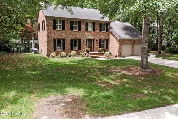 $2,500 | 939 Eton Drive, Jacksonville, NC 28546