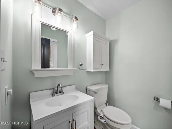 $2,500 | 939 Eton Drive, Jacksonville, NC 28546