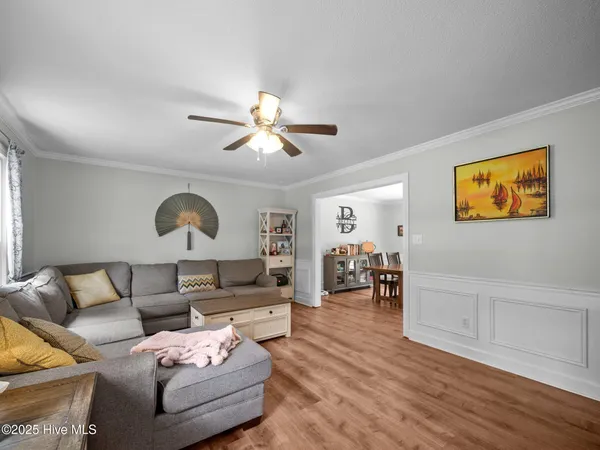 $2,500 | 939 Eton Drive, Jacksonville, NC 28546
