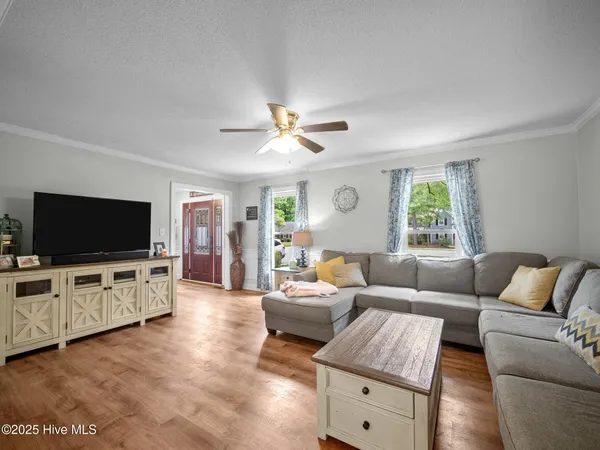 $2,500 | 939 Eton Drive, Jacksonville, NC 28546