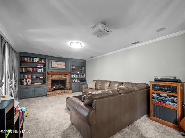 $2,500 | 939 Eton Drive, Jacksonville, NC 28546