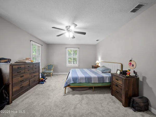 $2,500 | 939 Eton Drive, Jacksonville, NC 28546