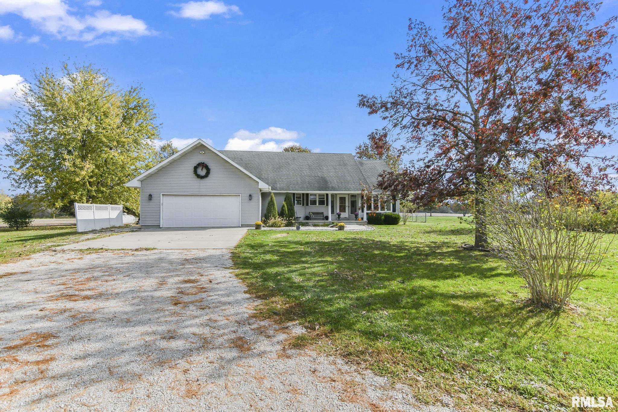 7846 Cardinal Hill Road Rochester, IL 62563 - Photo 3 of 32