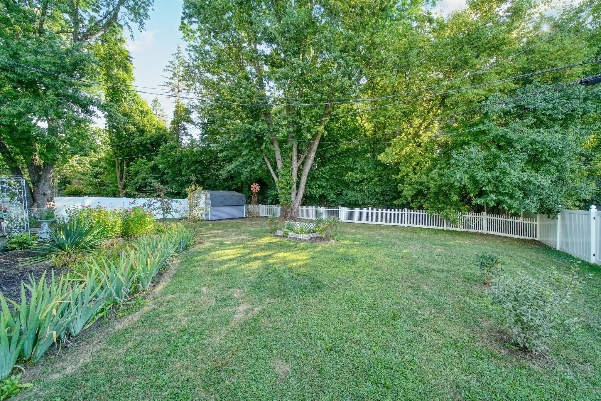 641 Robinson Road Jackson, MI 49203 - Photo 33 of 40 33-web-or-mls-DSC02198_HDR