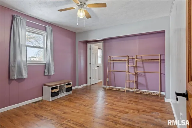 $227,900 | 115 2nd Street, Pawnee, IL 62558