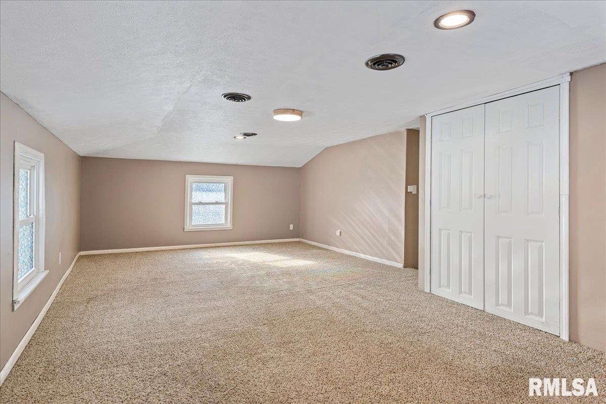 115 2nd Street Pawnee, IL 62558 - Photo 34 of 45