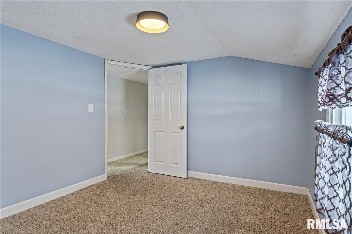 115 2nd Street Pawnee, IL 62558 - Photo 36 of 45