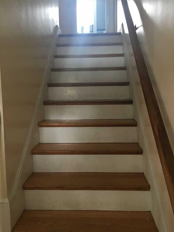 75 John Carver Road Reading, MA 01867 - Photo 5 of 7 Gallery Image 5