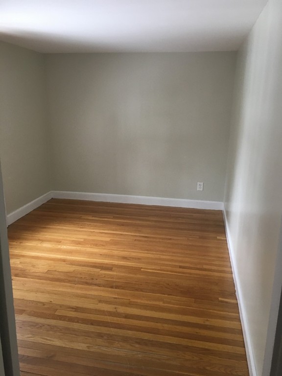 75 John Carver Road Reading, MA 01867 - Photo 7 of 7 Gallery Image 7