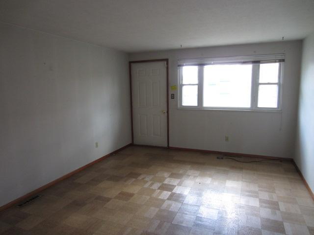 3434 Binbrook Road Columbus, OH 43227 - Photo 3 of 7 Gallery Image 3