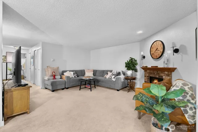 $309,999 | 7324 Skyview Lane North, Unit N202, Tacoma, WA 98406