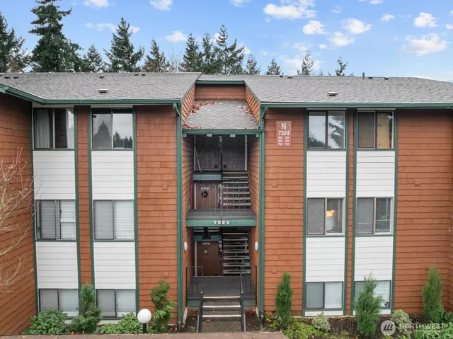$309,999 | 7324 Skyview Lane North, Unit N202, Tacoma, WA 98406