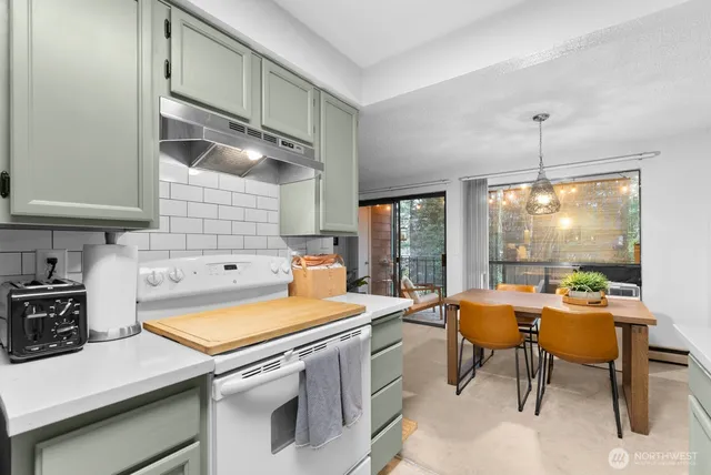 $309,999 | 7324 Skyview Lane North, Unit N202, Tacoma, WA 98406