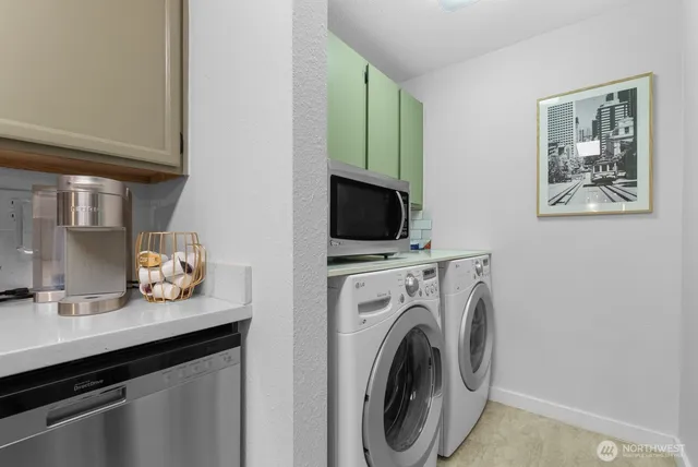 $309,999 | 7324 Skyview Lane North, Unit N202, Tacoma, WA 98406