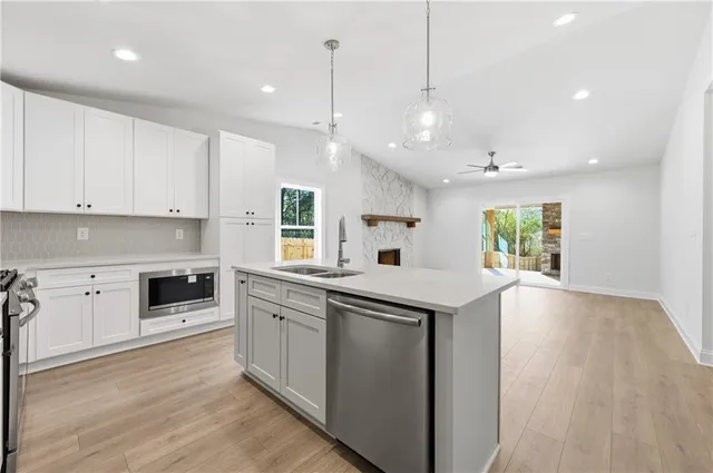 $689,900 | 719 Helen Street Northwest, Marietta, GA 30064