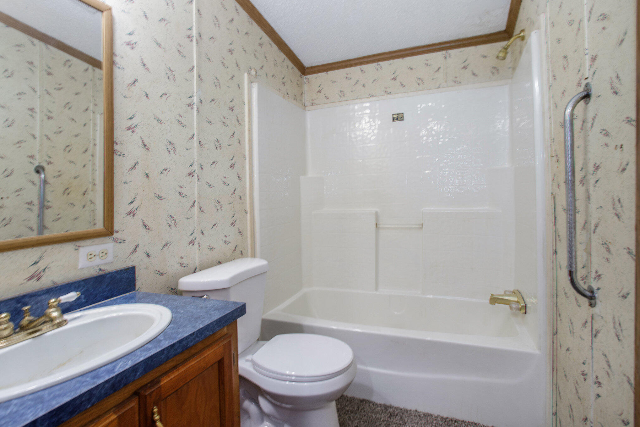 1202 Shawtown Road Burr Oak, MI 49030 - Photo 11 of 18 010_img_7082