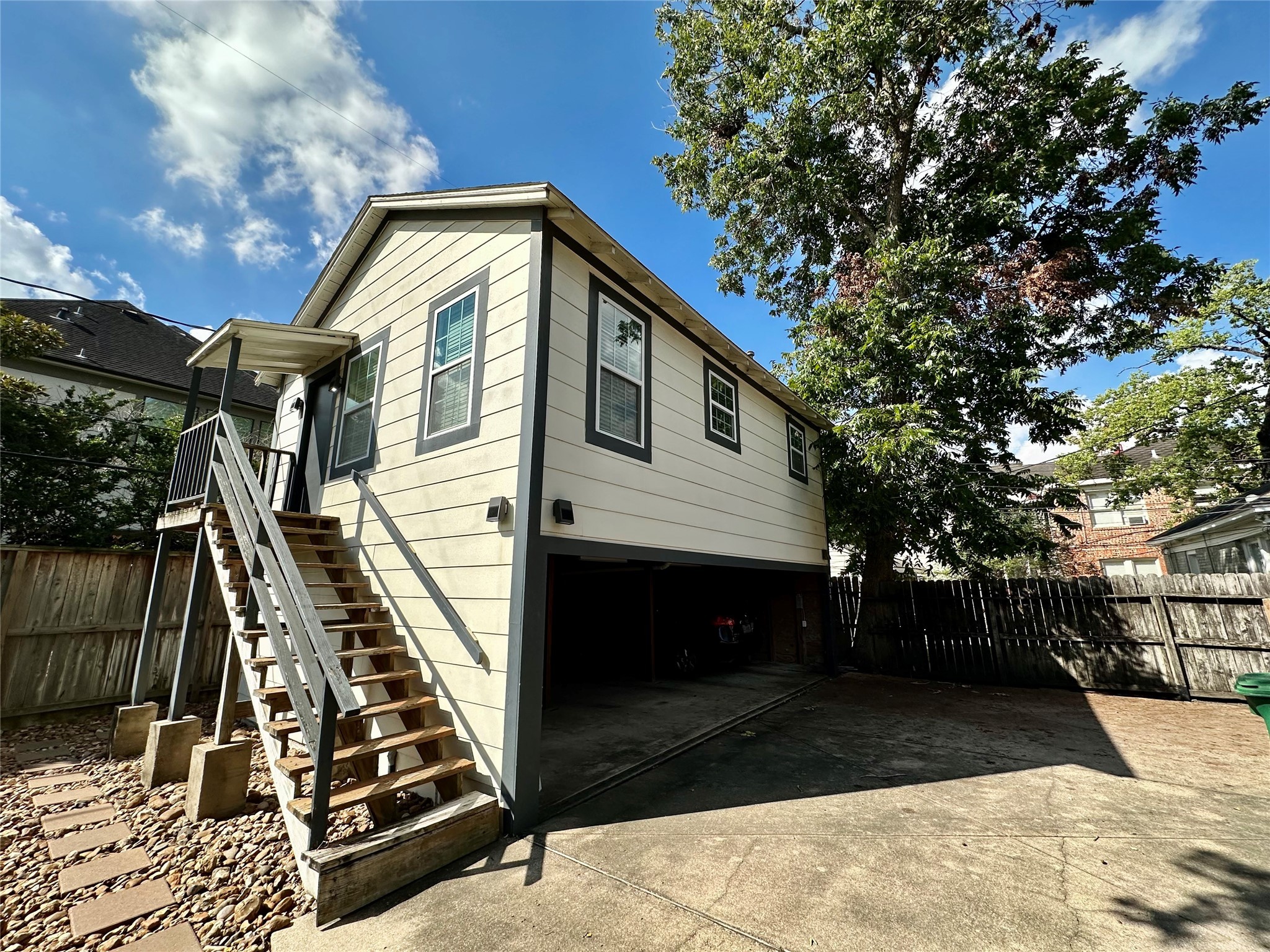 1637 Bonnie Brae Street Houston, TX 77006 - Photo 2 of 9 Covered Garage Area