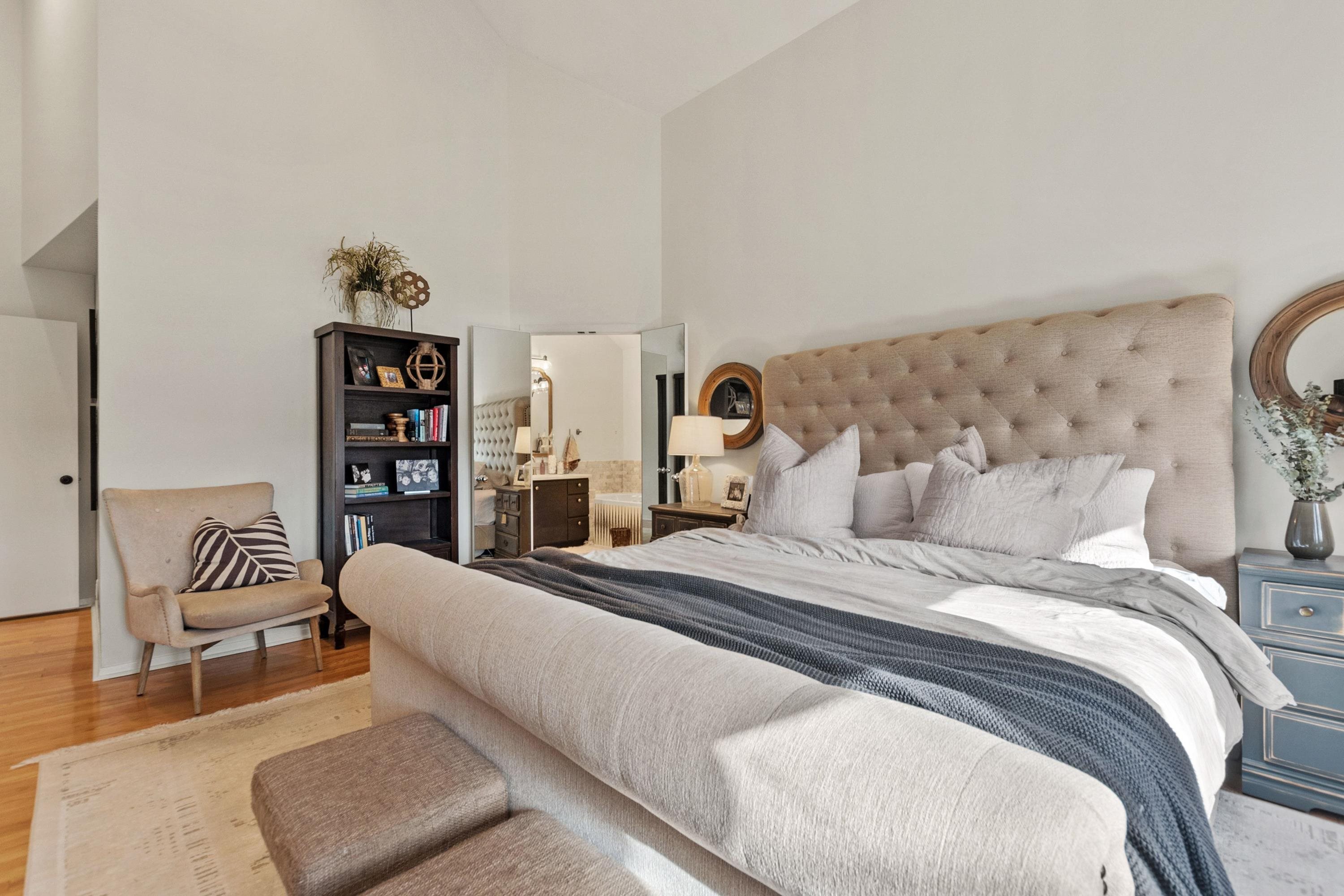 1340 Country Walk Wichita, KS 67206 - Photo 16 of 36