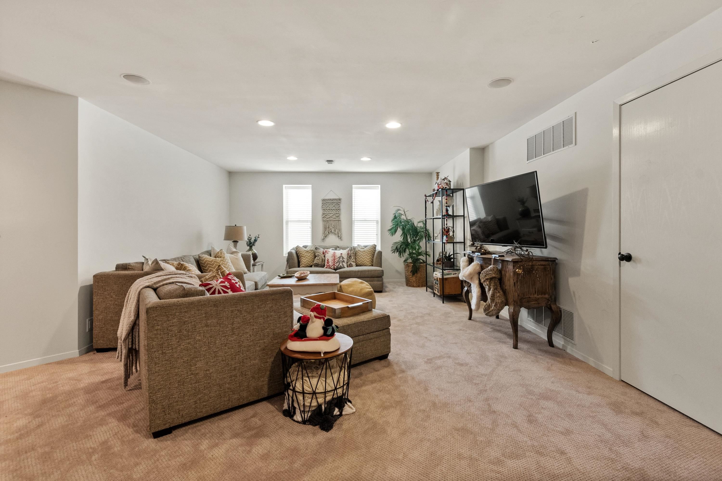 1340 Country Walk Wichita, KS 67206 - Photo 28 of 36