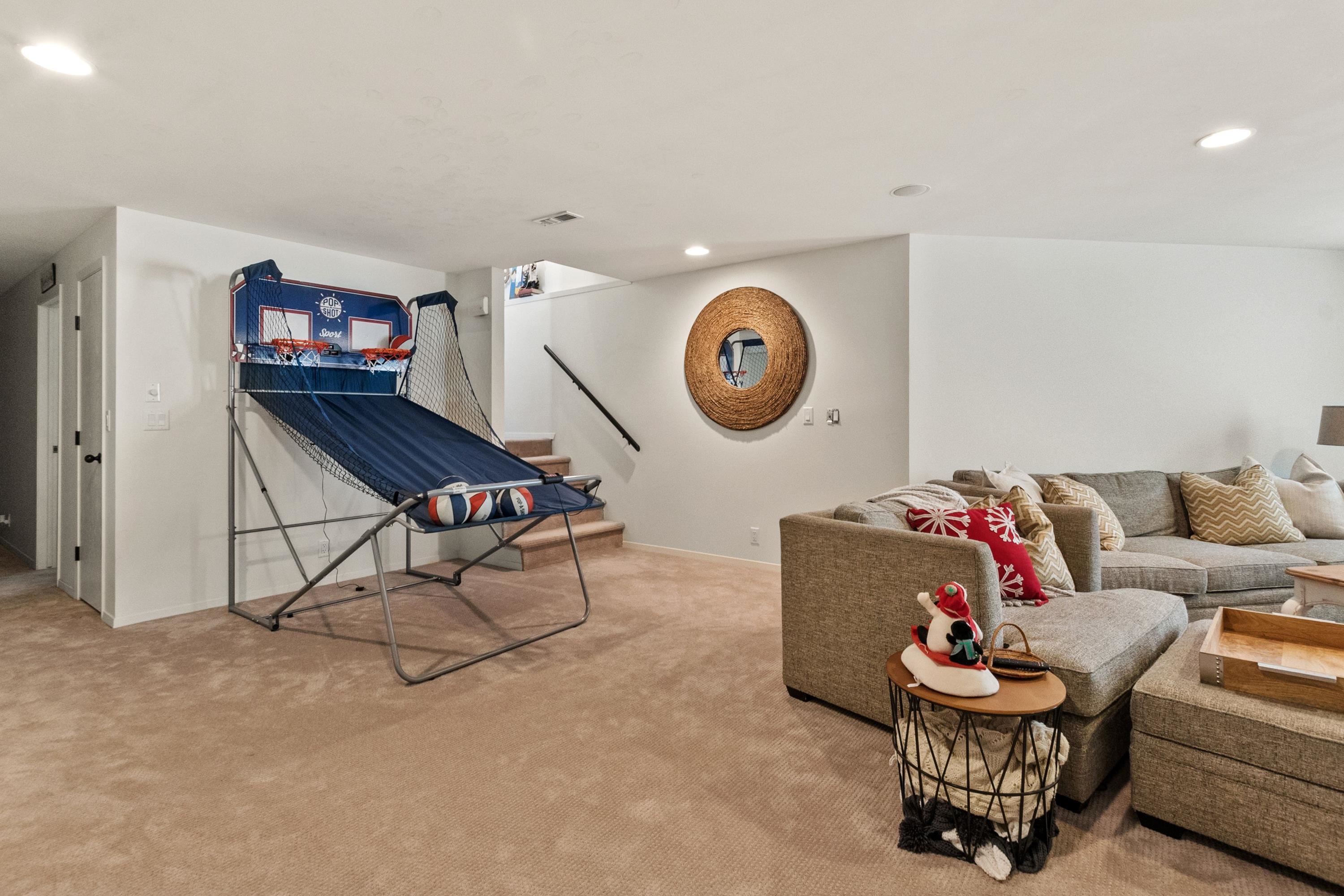 1340 Country Walk Wichita, KS 67206 - Photo 29 of 36