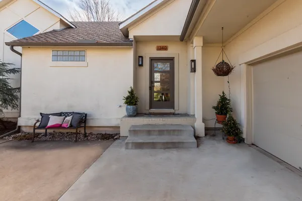 $418,000 | 1340 Country Walk, Wichita, KS 67206