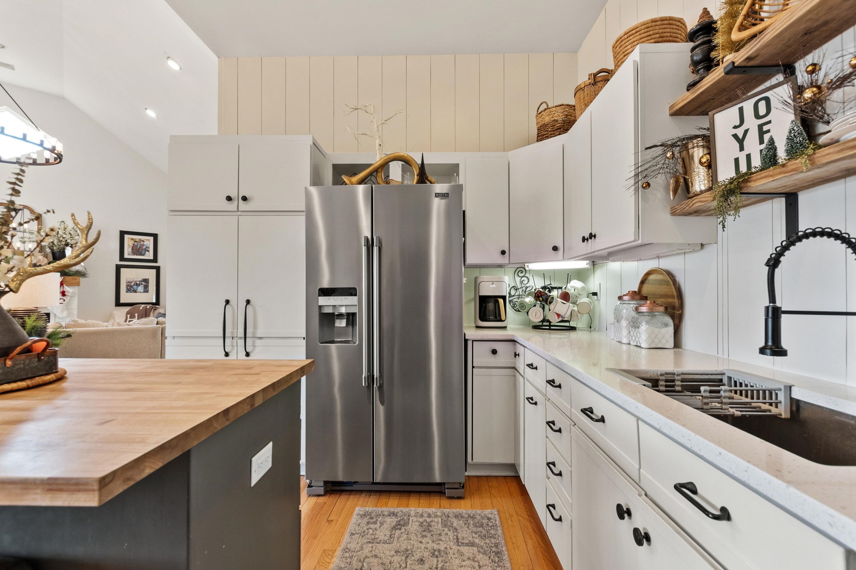 1340 Country Walk Wichita, KS 67206 - Photo 7 of 36