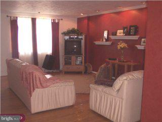 1529 Rainer Road Brookhaven, PA 19015 - Photo 3 of 5
