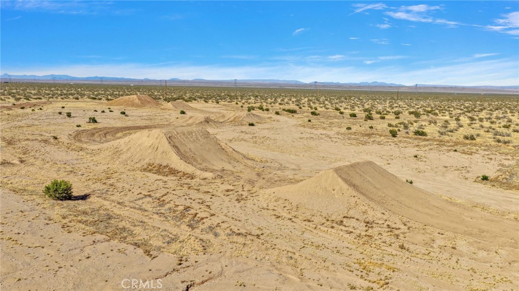 7162 Emily Road Adelanto, CA 92301 - Photo 64 of 74