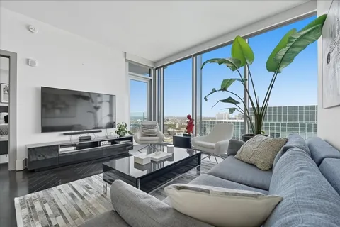 $1,284,000 | 1616 West End Avenue, Unit 2906, Nashville, TN 37203