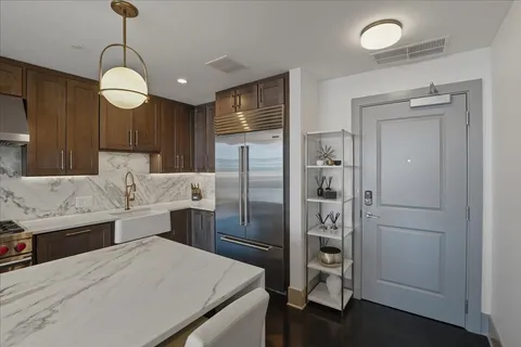 $1,284,000 | 1616 West End Avenue, Unit 2906, Nashville, TN 37203