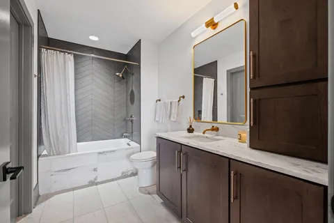 $1,284,000 | 1616 West End Avenue, Unit 2906, Nashville, TN 37203