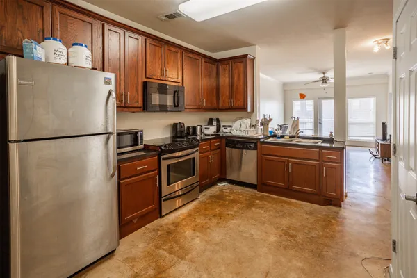 $499,999 | 910 West 25th Street, Unit 403, Austin, TX 78705