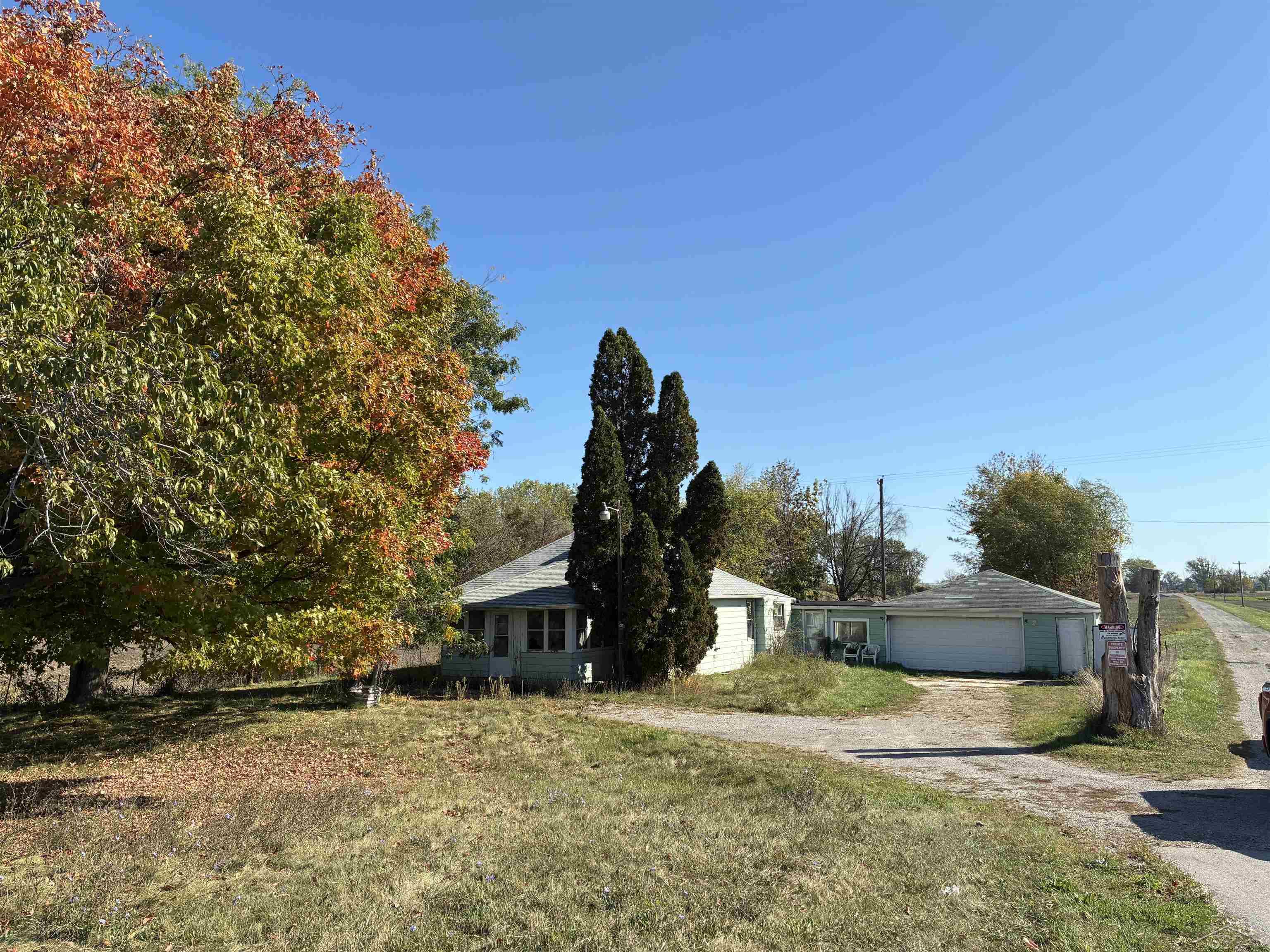 1671 River Road Bay City, MI 48708 - Photo 15 of 15 50191930-05ab6958-abcc-43bd-ab59-5eeaeccd2de1.JPG