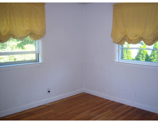 21 Dunster Road Framingham, MA 01702 - Photo 16 of 25 Gallery Image 16